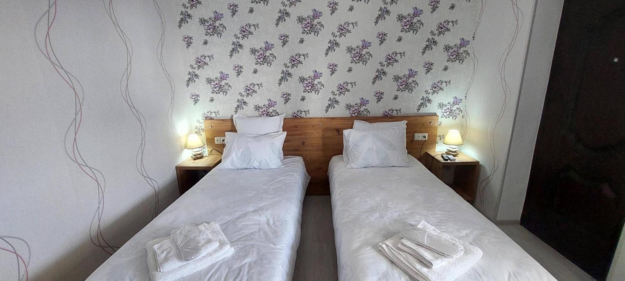 Hilltop Guest House Kutaisi Eksteriør billede